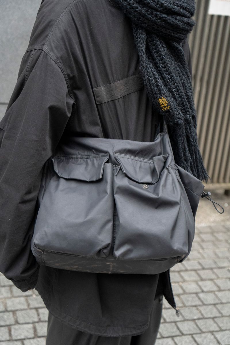 ベドウィンアンドザハートブレイカーズのコートコーディネート | 250127-1234-44 福嶋晴斗 4枚目の写真