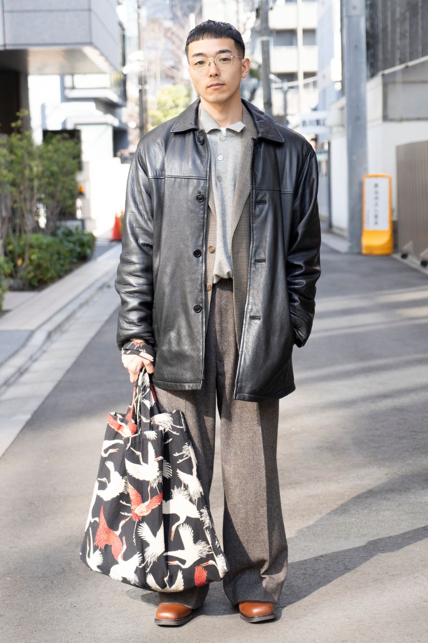 「コート×テーラードジャケット」で落ち着きある大人コーデの完成！街角3スナップを厳選紹介 - 6枚目の画像