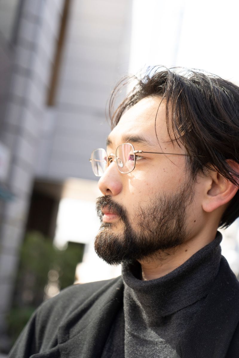 ジョルジオアルマーニのコートコーディネート | 250210-1134-50 新村優樹 3枚目の写真