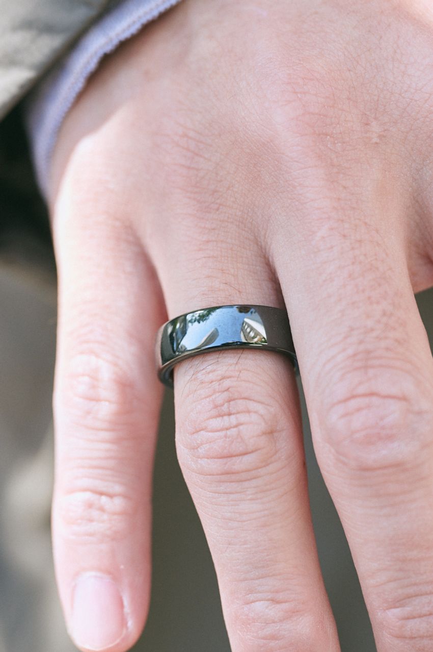 街角スナップで判明、“カラーバッグ”が人気上昇中！洒落者たちが選んだブランドは…… - 10枚目の画像