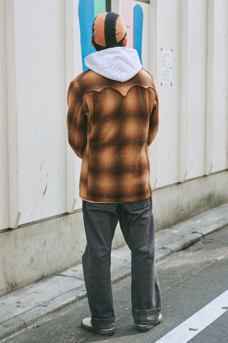 古着のコートコーディネート | 250217-0916-42 K.S 2枚目の写真