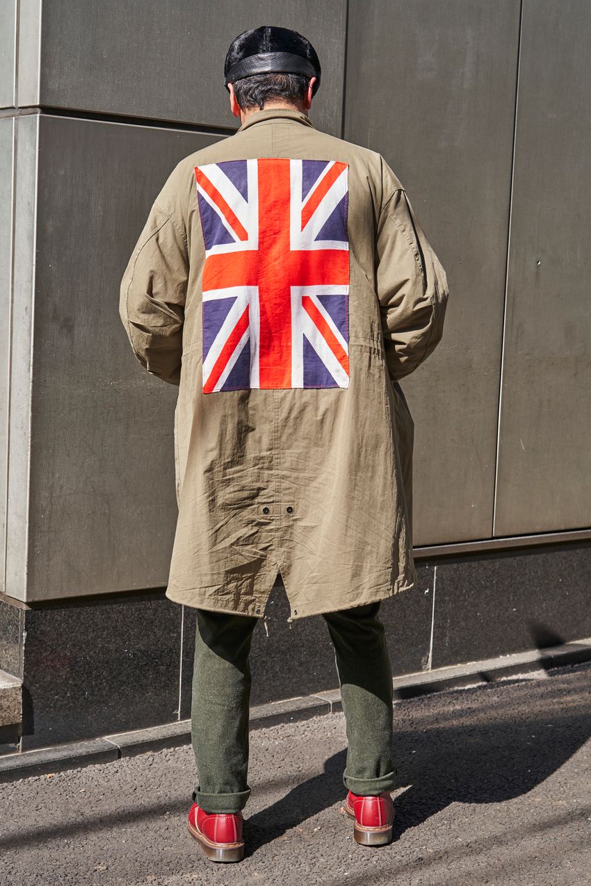 派手な“色＆柄”は真冬コーデの特効薬！ 上手に取り入れた街角の5人のスタイルサンプル - 7枚目の画像