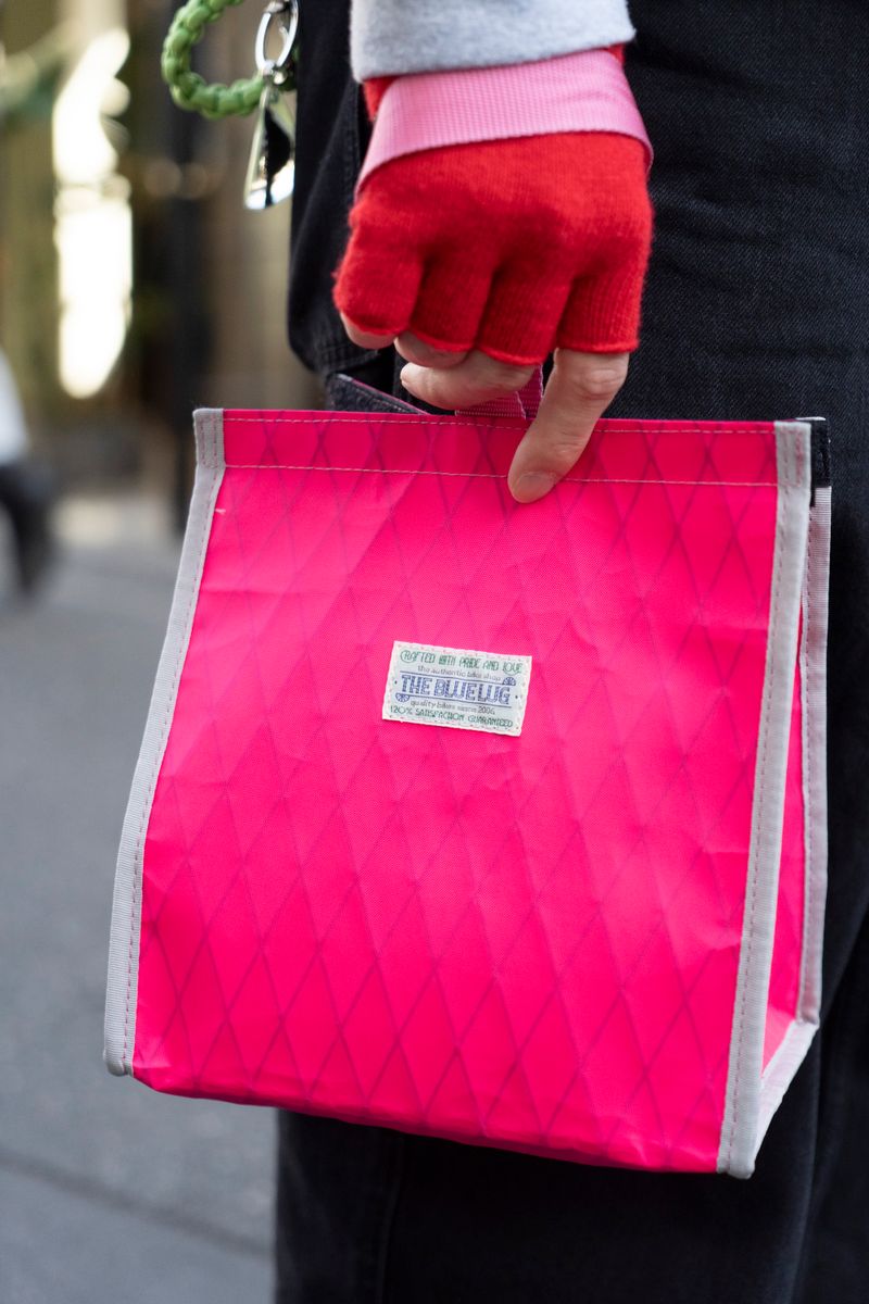 コロンビアのダウンベストコーディネート | 250226-0826-42 西津嘉人 7枚目の写真