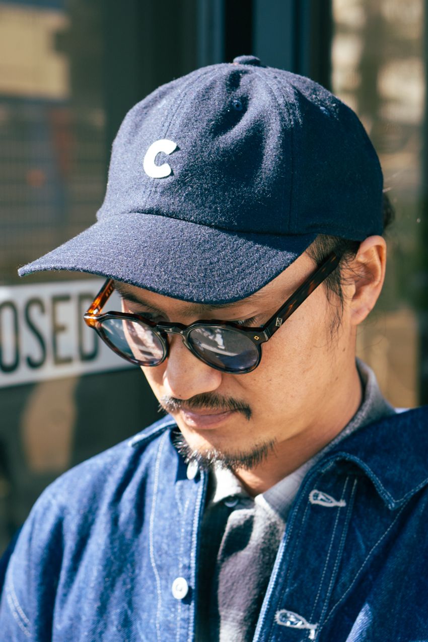 「サングラス×キャップ」は好相性！街角の洒落者が合わせたのはティアドロップ、フォックス型etc. - 3枚目の画像