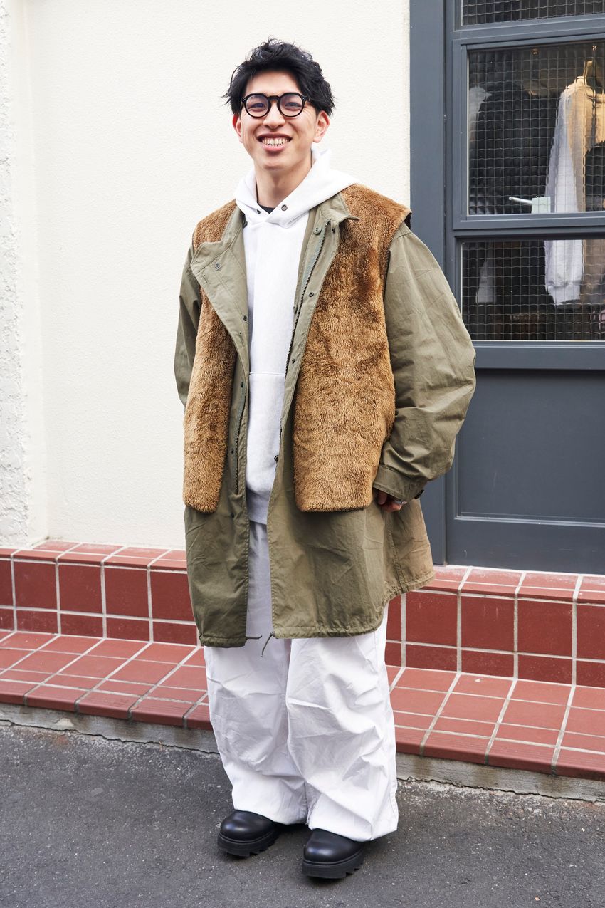 “白パンツ”はキザっぽく見せたくない！街の洒落者たちが実践したナチュラルなテクニック - 2枚目の画像