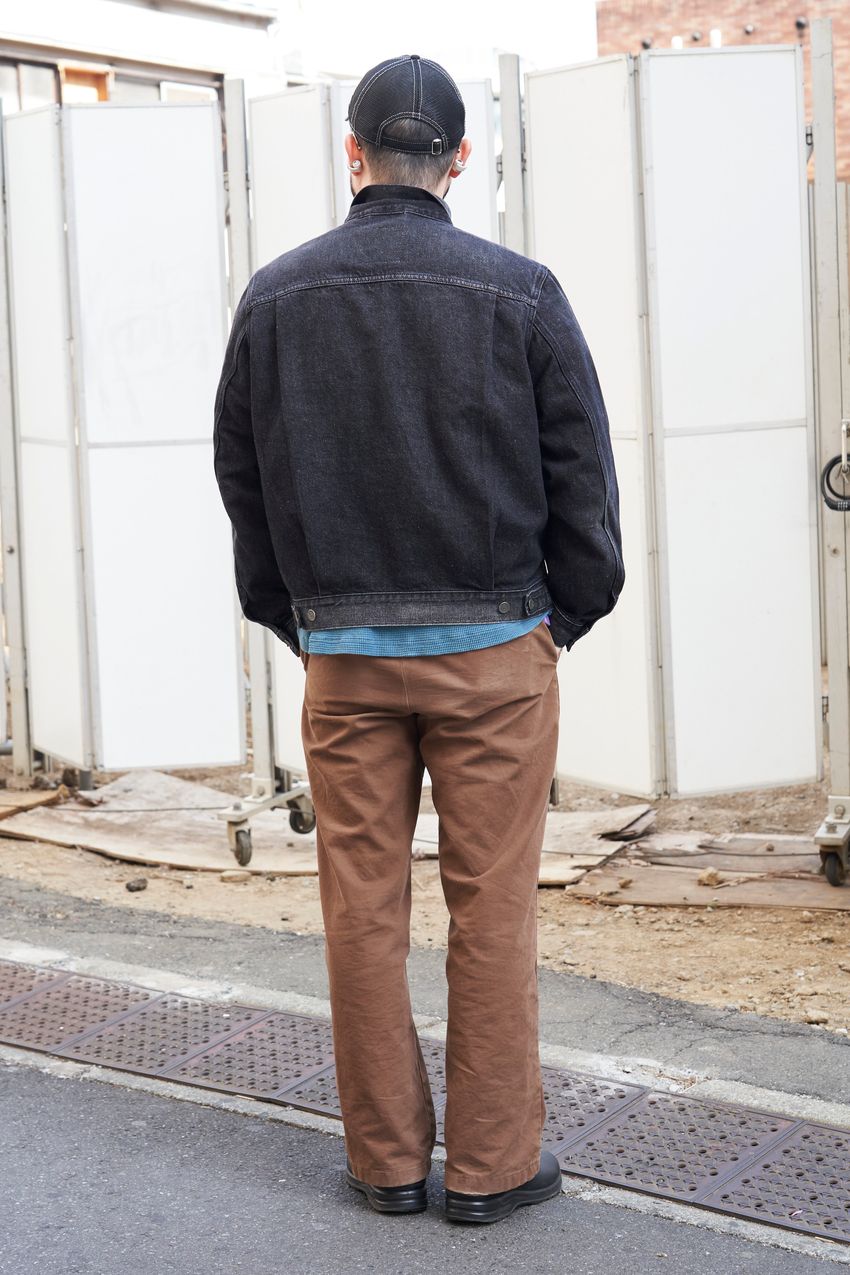 “デニム以外パンツ”の選択肢を街頭調査！ ユニクロのスウェット、ディッキーズのワークパンツetc. - 5枚目の画像