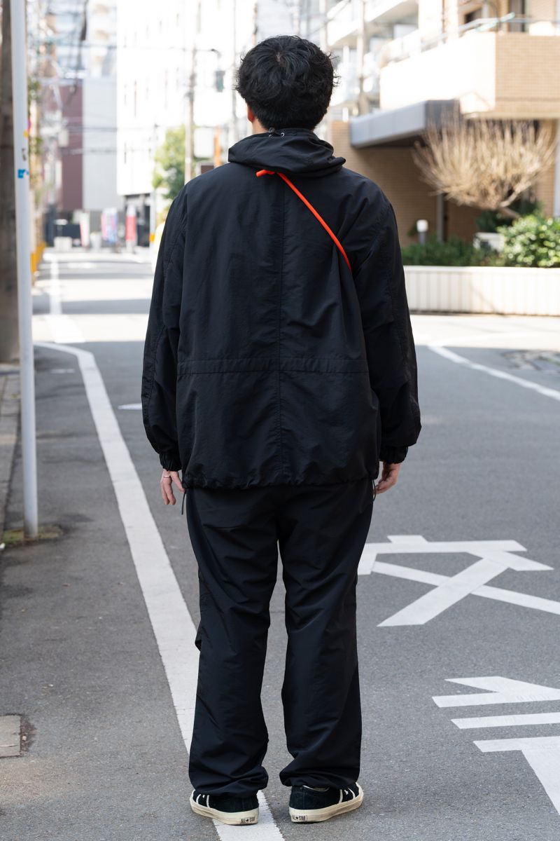 ユニフォームアウトドアスタンダードのパーカコーディネート | 250303-0828-50 村上賢宏 2枚目の写真