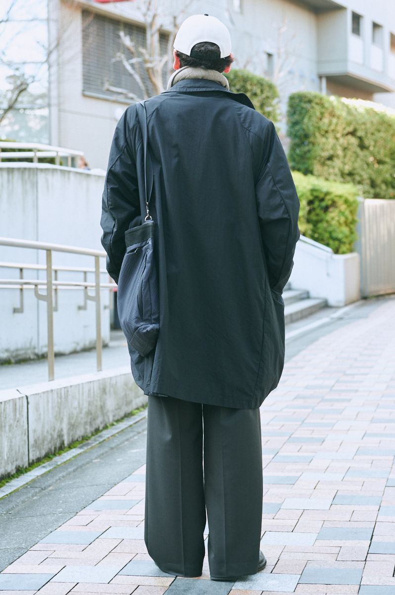 テアトラのコートコーディネート | 250311-0900-12 原田聡摩 2枚目の写真