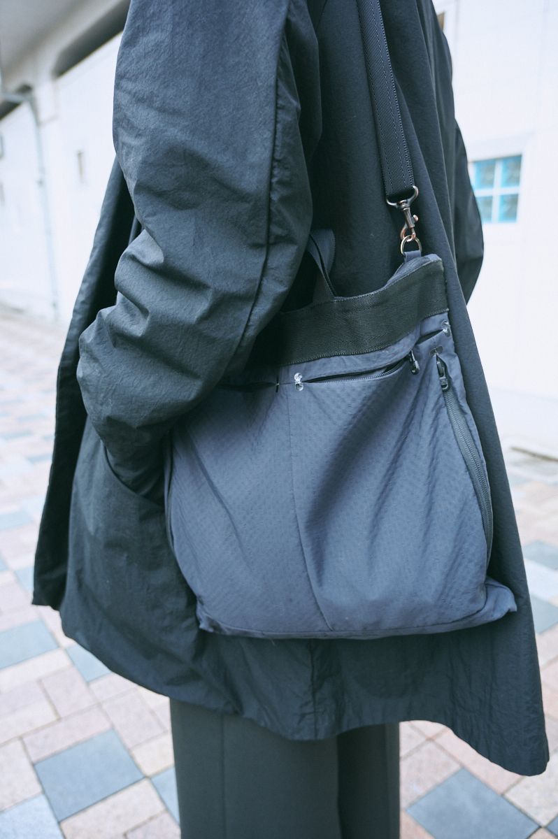 テアトラのコートコーディネート | 250311-0900-12 原田聡摩 5枚目の写真