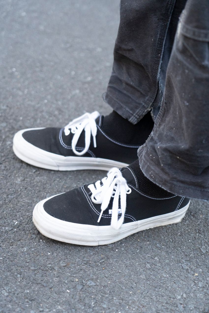 大人のチェックシャツスタイル3選。子供見えを回避する洒落者たちのテクを解説 - 8枚目の画像