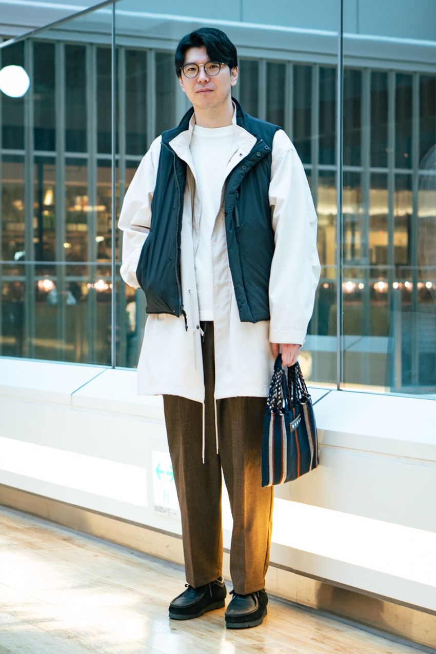 秋の足元はクラークスで！王道の「黒ワラビー」愛用者3名の履きこなし術をスナップで - 8枚目の画像