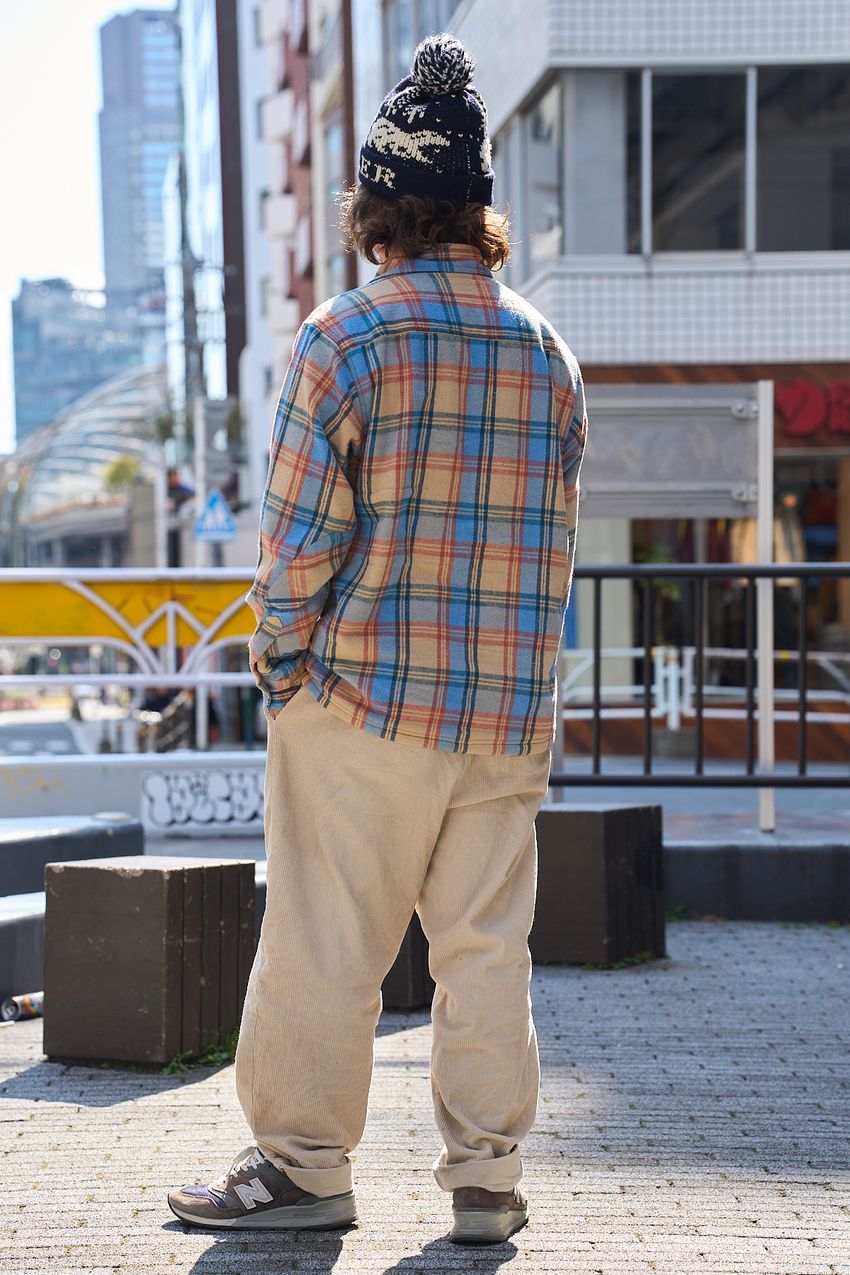 “大人の渋さ”を加速する「チェックシャツ」の着こなし3選！洒落者たちの愛用ブランドもチェック - 4枚目の画像