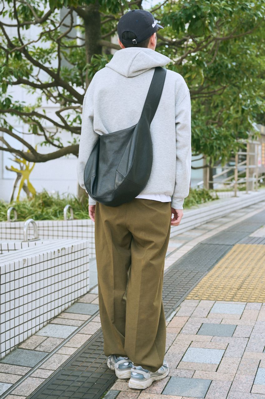 ユニクロの“ゆるパン”愛用者が増加中！テイストが異なる3名の着こなしをチェック - 10枚目の画像