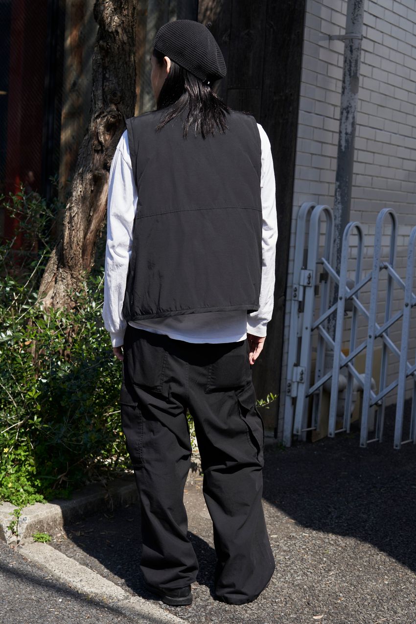 コスパ最強“黒パンツ”を街角スナップで調査！洒落た3名の愛用ブランドは、ユニクロ、ザラ、そして…… - 7枚目の画像