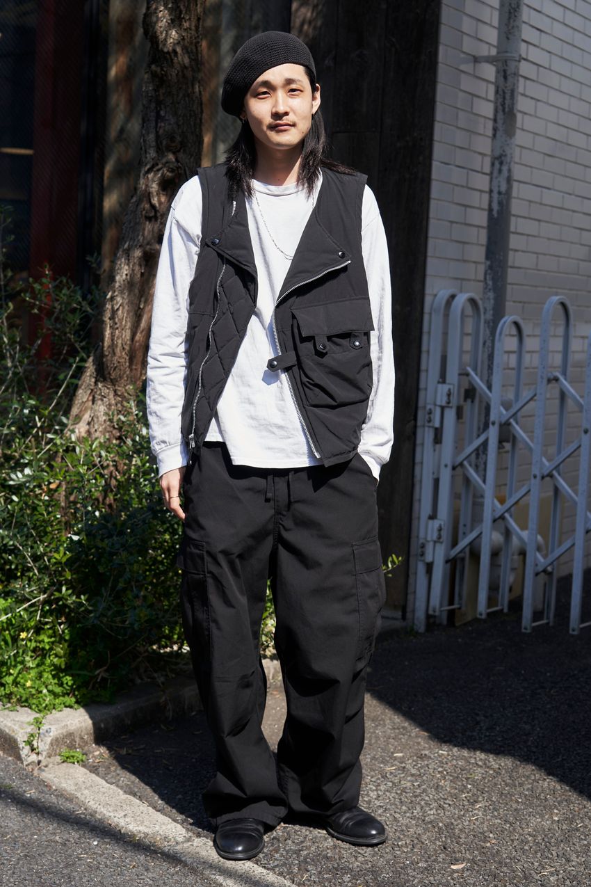 コスパ最強“黒パンツ”を街角スナップで調査！洒落た3名の愛用ブランドは、ユニクロ、ザラ、そして…… - 5枚目の画像