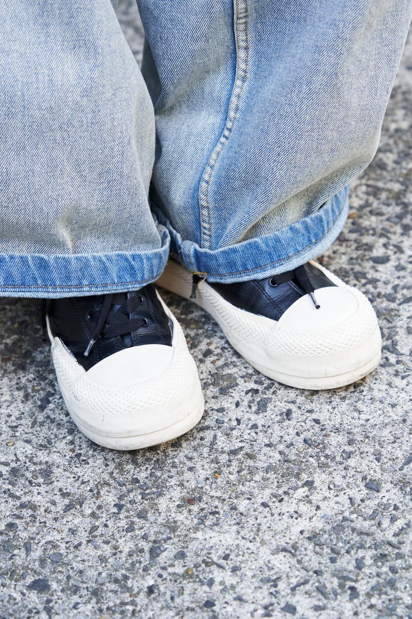 キャップは古着なら“被らない”！街行く洒落た3名の愛用品と被り方をスナップで - 4枚目の画像