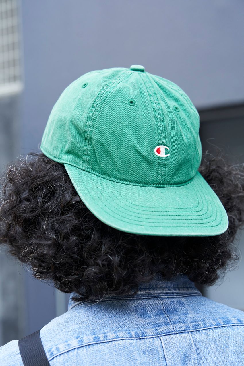 スウェットパンツを“よそ行き”に見せるシャツ合わせテク！街角でキャッチした3名で解説 - 7枚目の画像