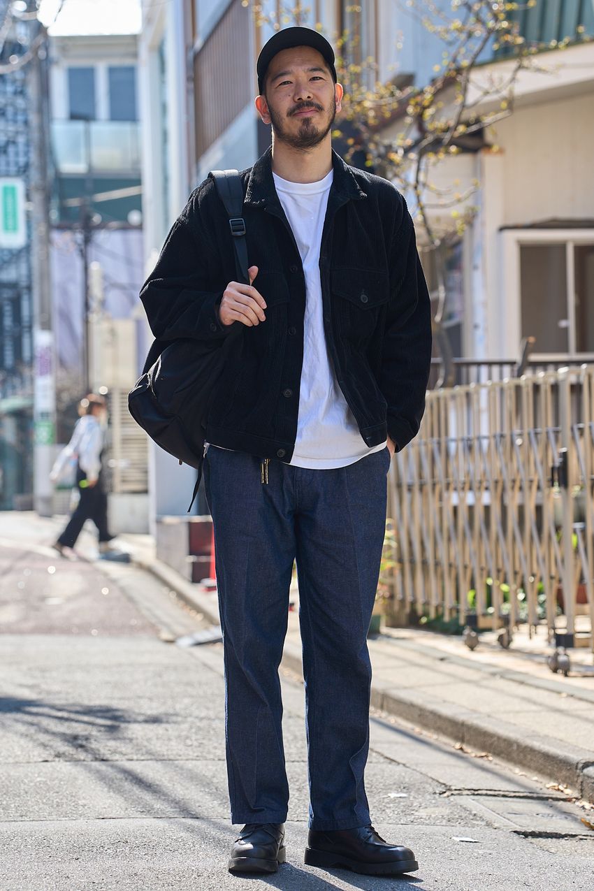 「リーバイス」ジーンズの合わせ方をSNAPで！ジャケットにTシャツ、春を彩るコーデ好例3選 - 1枚目の画像