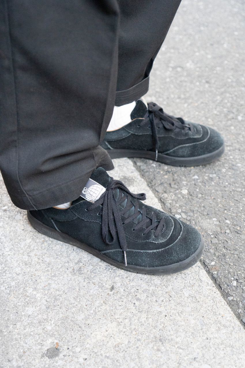 「ディッキーズ」を愛する4名の大人をスナップで。選んだのは黒系、ミリタリーJK、スウェット合わせ - 7枚目の画像