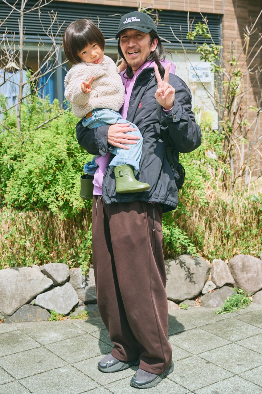 子供連れを街角で“パパ”ラッチ！ファミリー服のリアルを洒落者たち3人のスナップで紹介 - 1枚目の画像