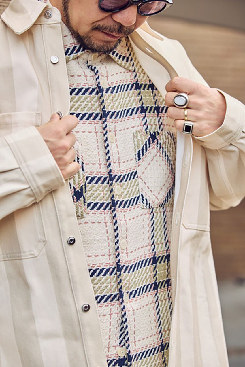 真冬は“白い服”が調子いい！ 今すぐ真似たい、街で映えるコーディネイト5選 - 7枚目の画像