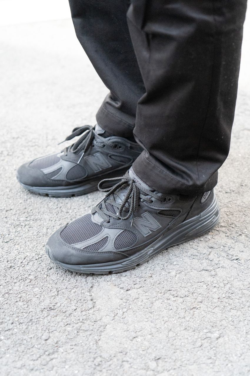 コモリ、ボーディ、ビューティー＆ユース。いま使える“黒ポロシャツ”の好例スナップ3選 - 3枚目の画像