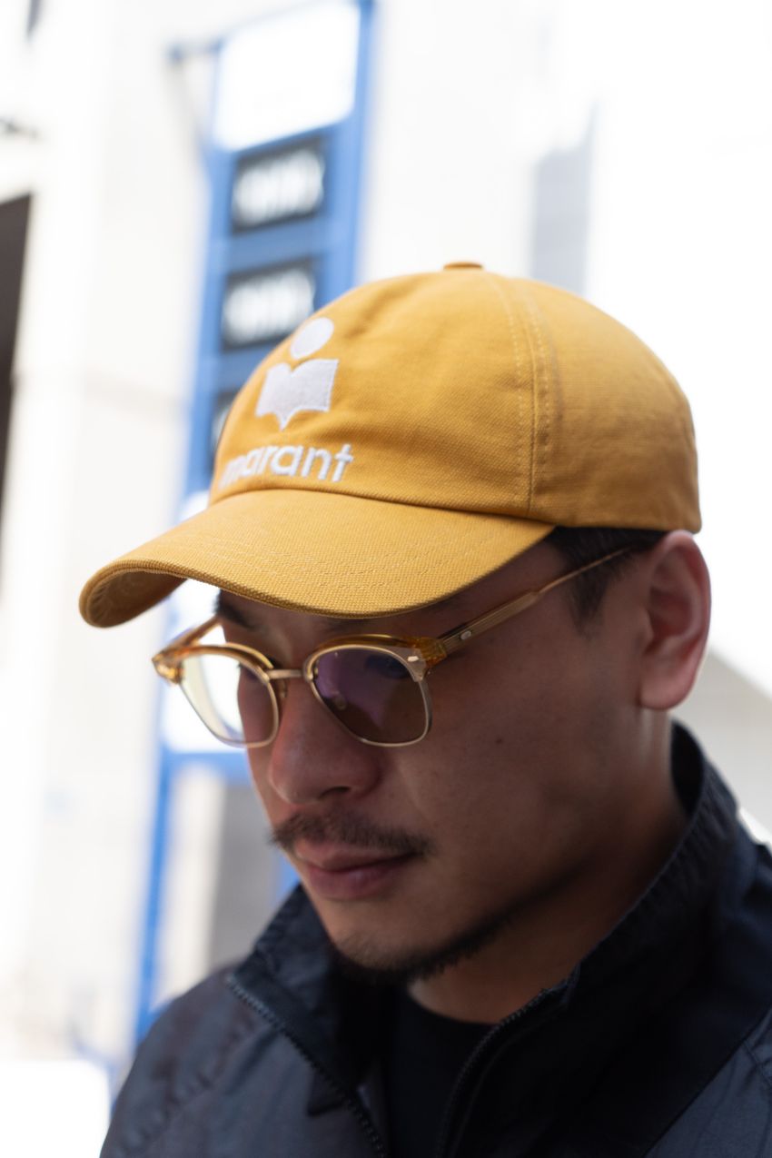 ブラックコーデでビシっとキメた3人集をスナップで。ポイントは挿し色、素材感、サイジングにあり - 4枚目の画像