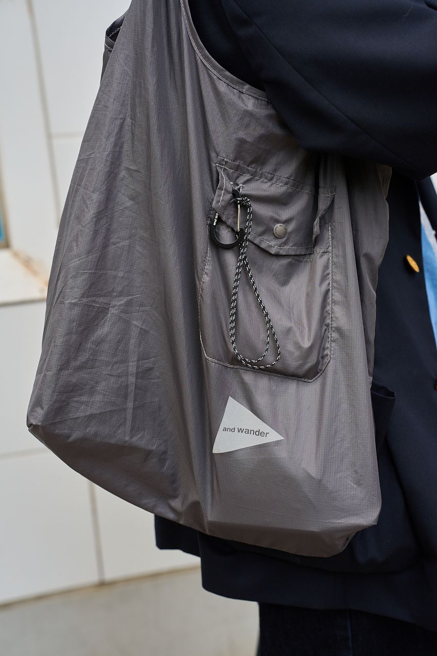 「古着の良さを最大限に活かす」その答えが3人のスナップにあり。ハズしに色使いetc. - 6枚目の画像