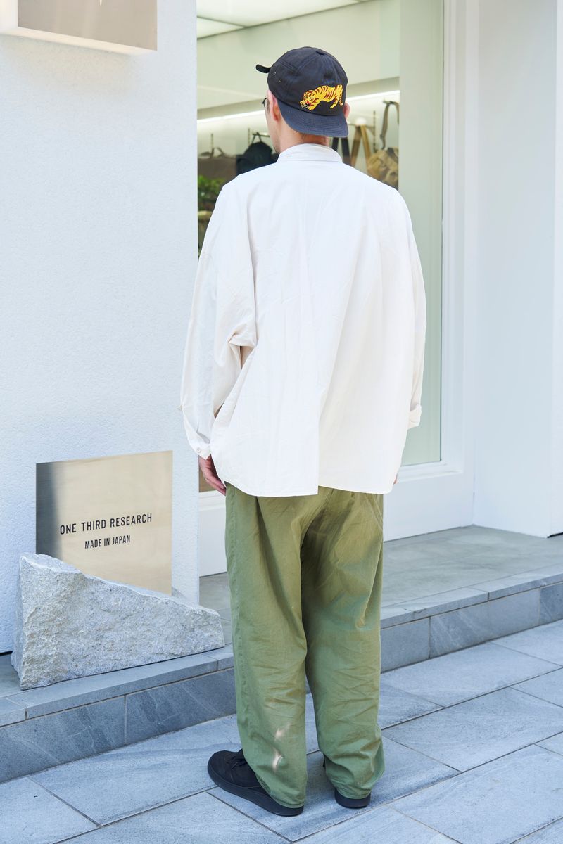 アーミーツイルのシャツコーディネート | 250429-1729-56 山本 2枚目の写真