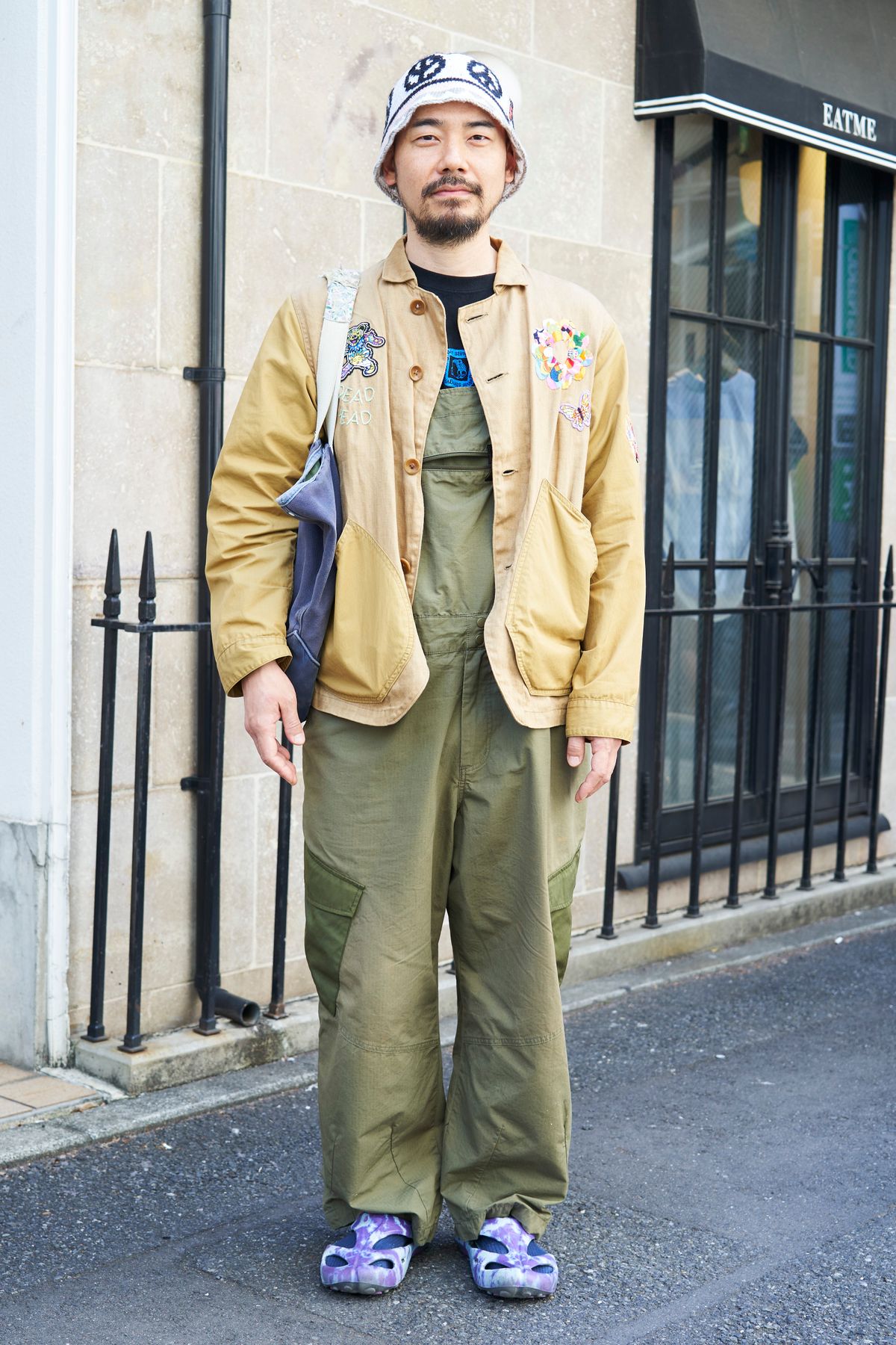 ジャケット＝キャピタル