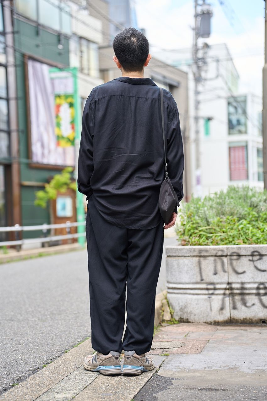 抜けのあるシャツは“とろみ”とサイジングがキモ！ 洒落者が選んだのはシュタイン、ヨーク…… - 8枚目の画像