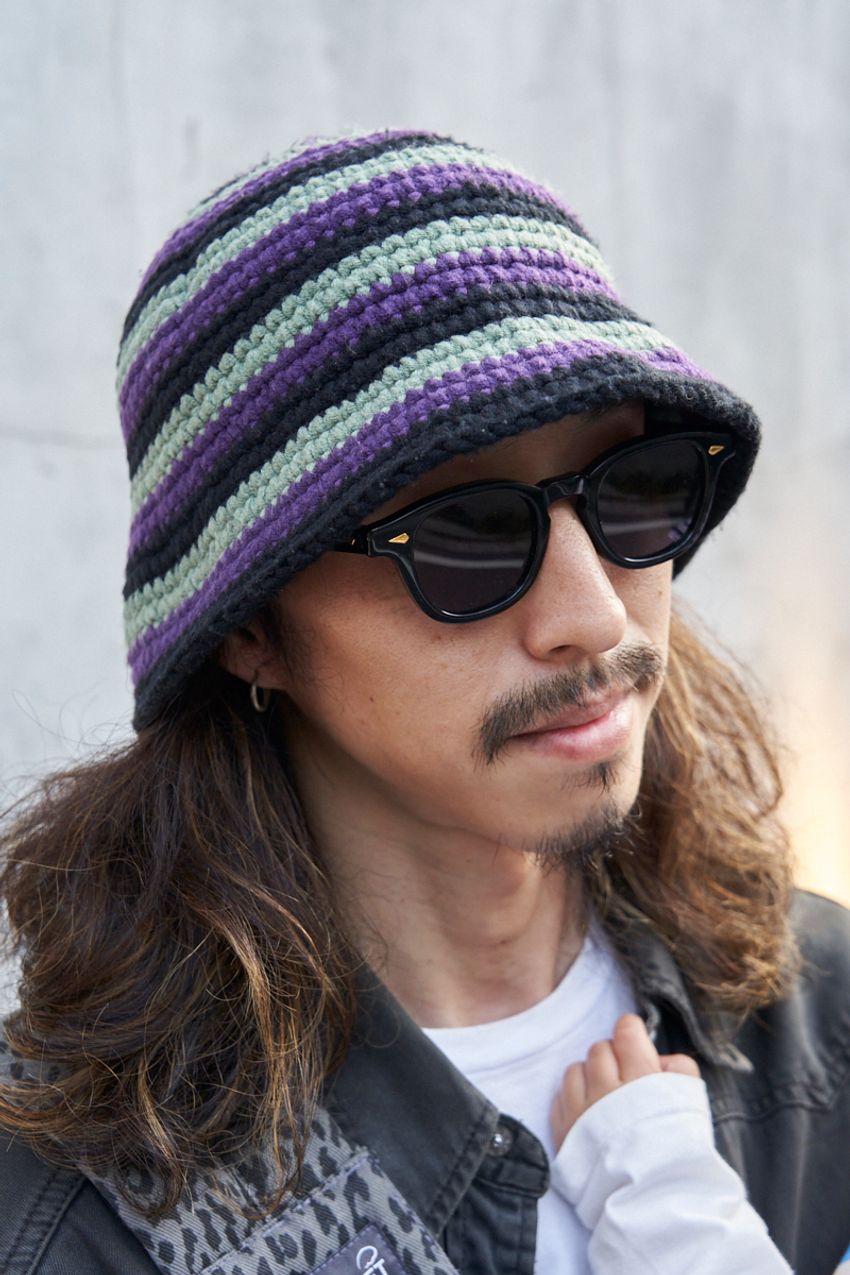 足元は「エア フォース 1」の“黒”で締める！スニーカー使いが巧みな30代〜40代をスナップで - 4枚目の画像