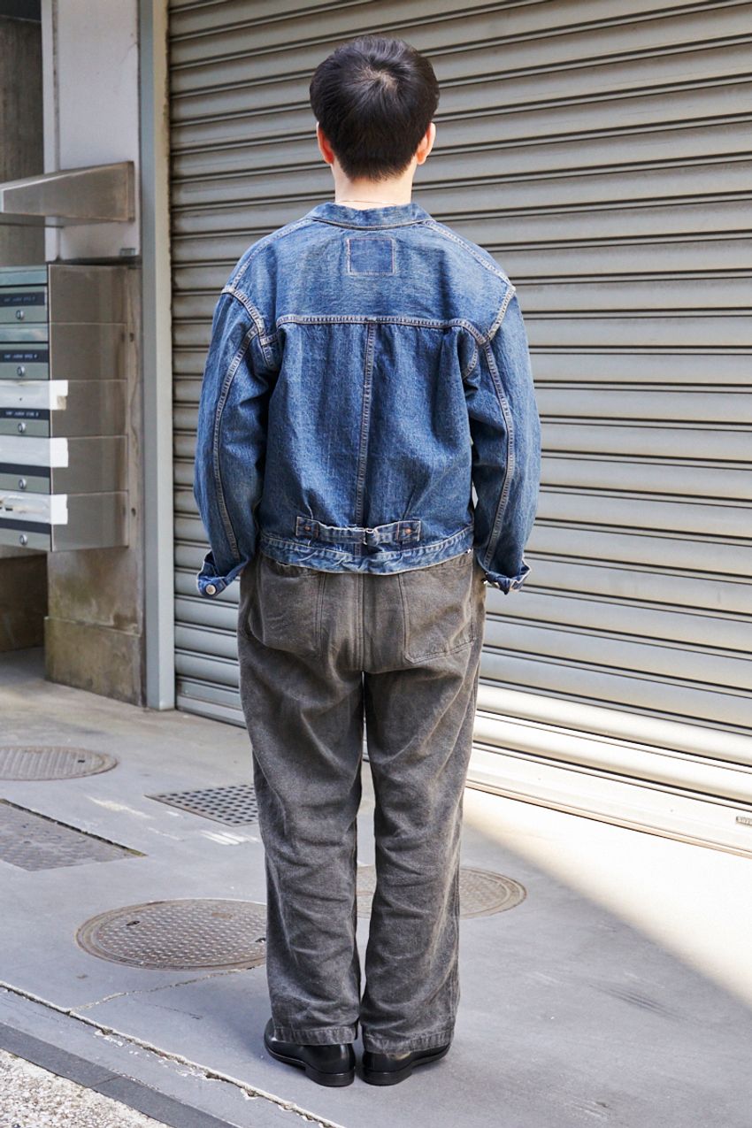 気になるこの時季の“軽アウター事情”をスナップで。人気はGジャン、テーラードジャケットetc. - 3枚目の画像