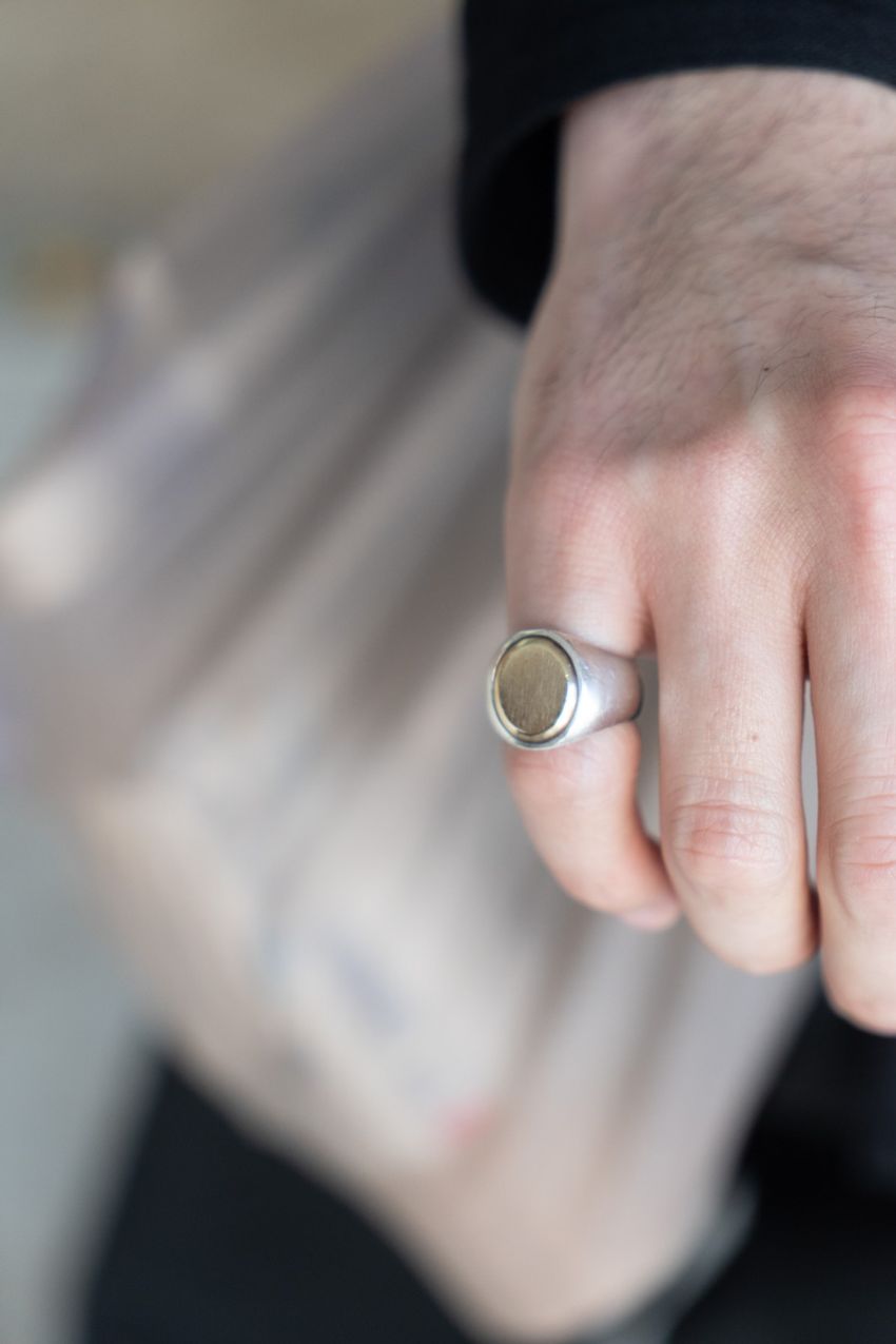 初夏のオールブラックには名作シルバーアクセが必須！「トムウッド」は特に高支持だった - 8枚目の画像