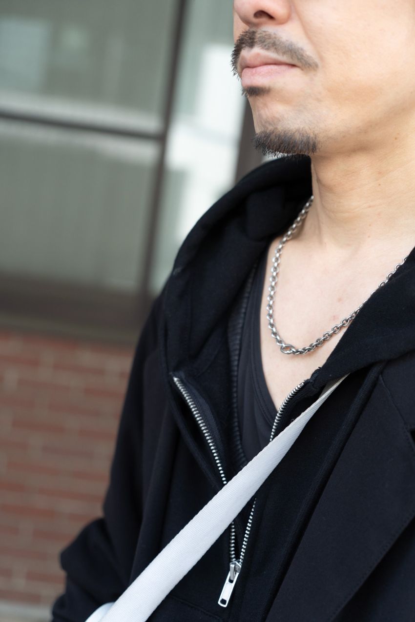 初夏のオールブラックには名作シルバーアクセが必須！「トムウッド」は特に高支持だった - 4枚目の画像