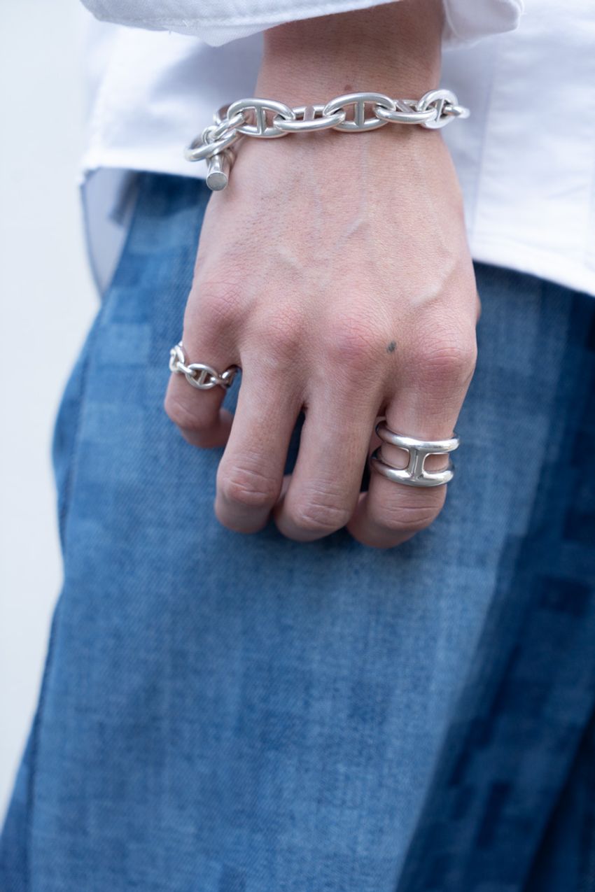 街の洒落者は「白シャツ」をどう調理する？快活ムードを演出する着こなし術を紹介 - 7枚目の画像