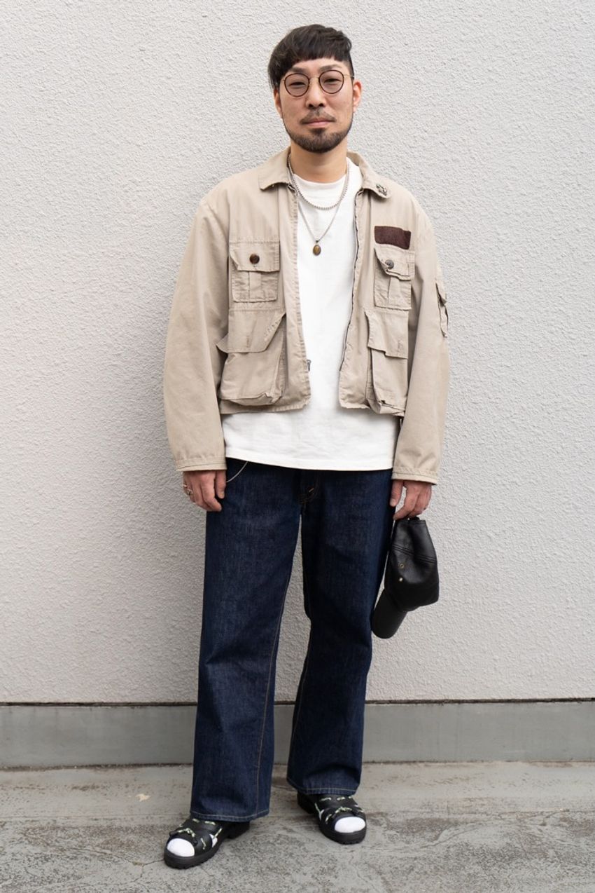 初夏の“リーバイスタイル”3選！ゆるめ、カットオフetc.三者三様の着こなしをスナップで - 2枚目の画像