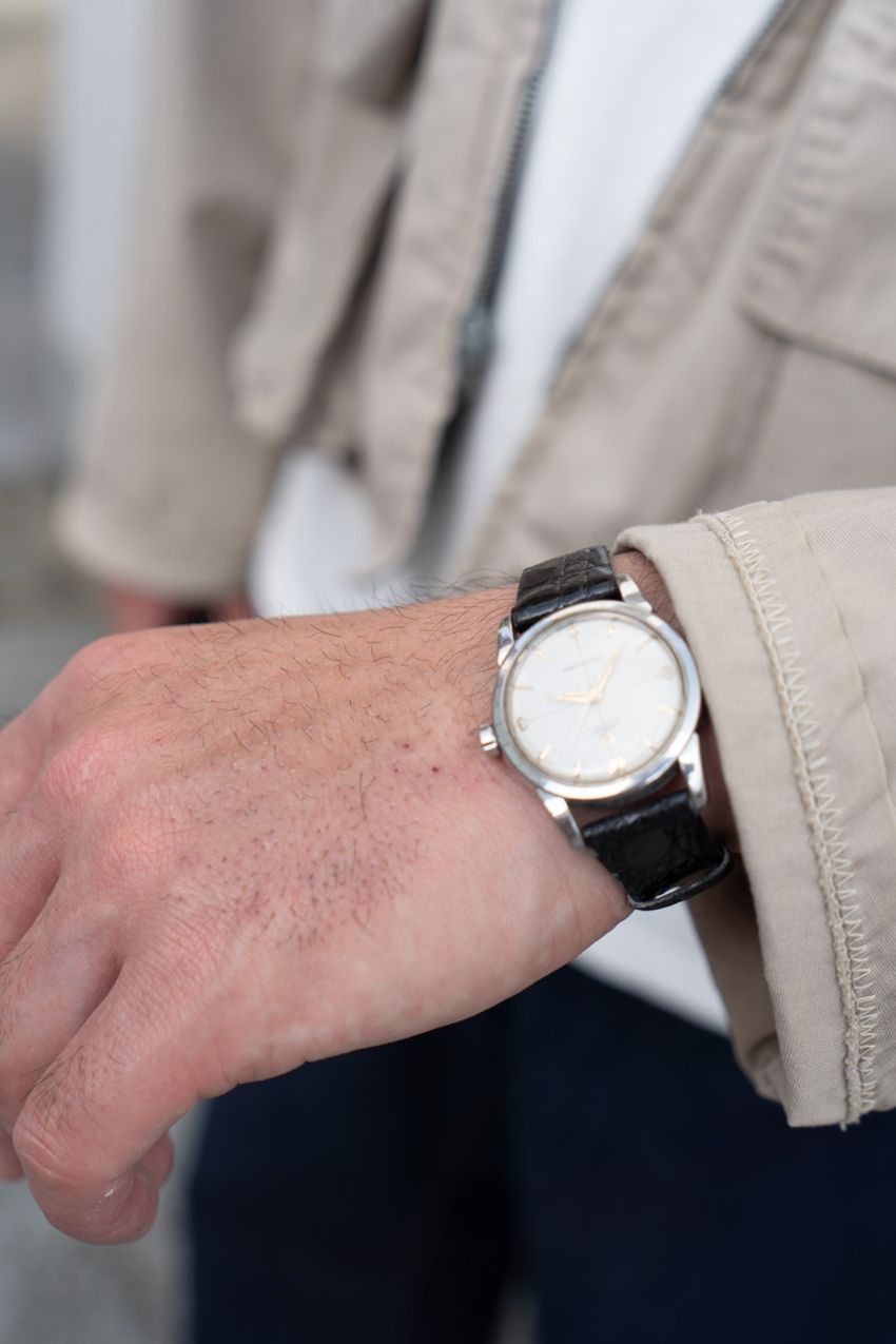 30〜40代のリーバイス白書をスナップで。シャツ、デニム・オン・デニムetc.3名のお洒落コーデ - 6枚目の画像