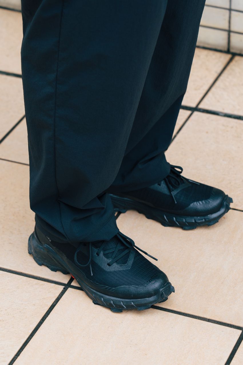 雨の日に使える“軽アウター”。洒落者の愛用ブランドはダイワ ピア39、フレッシュサービス…… - 4枚目の画像