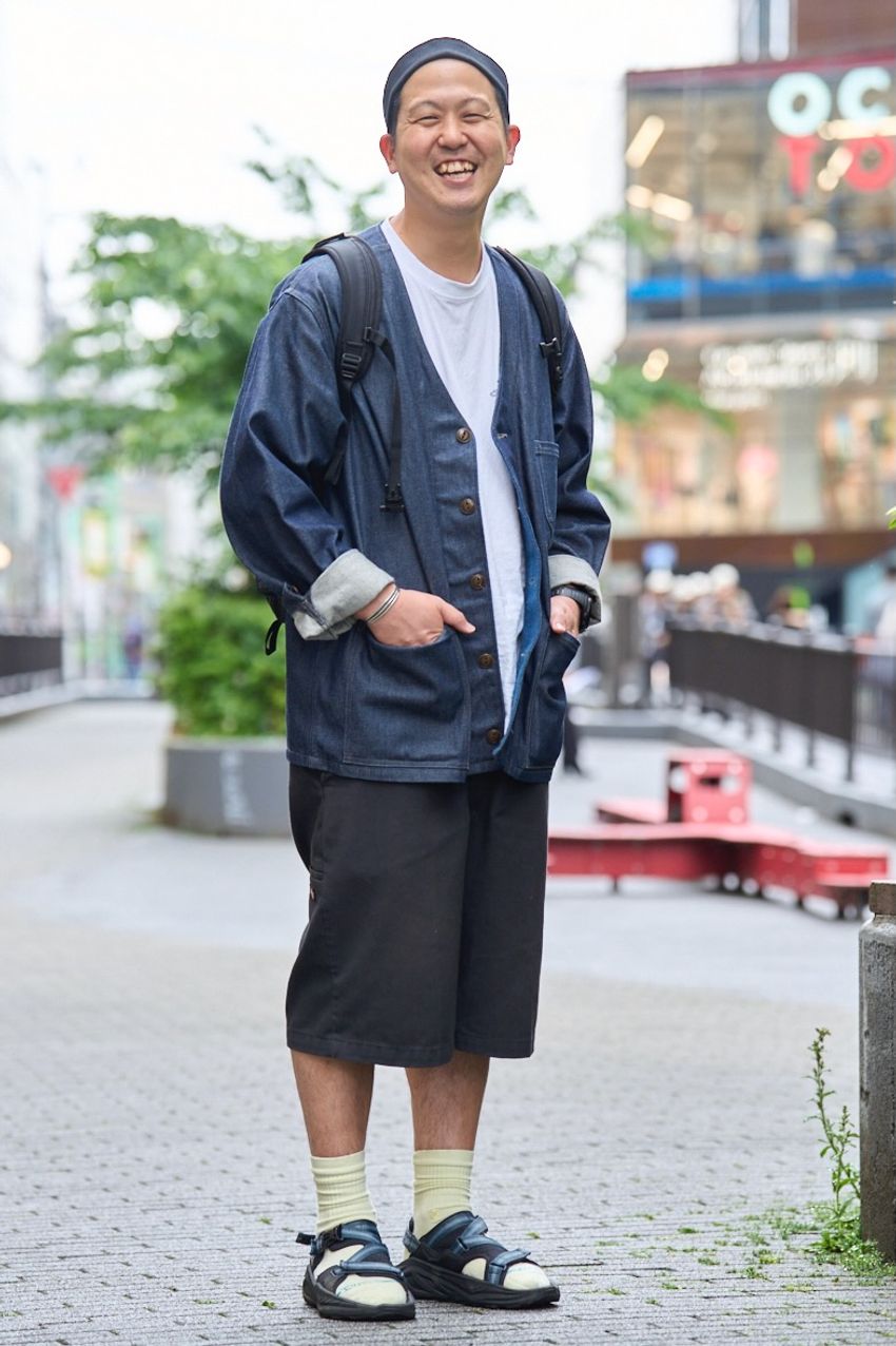 「丈が長めのショーツ」はどう着こなすのが正解？ 街角スナップ3選で検証！ - 4枚目の画像