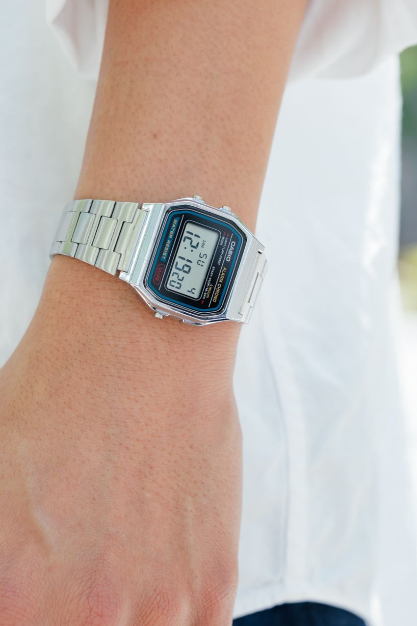 街角“ラルフ”の活用法をスナップで。3人の愛用アイテムはデニムJKT、シャツ、スウェット…… - 8枚目の画像