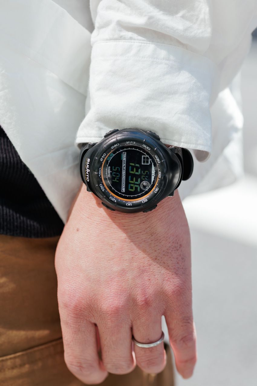 「シャツ×ショーツ」は初夏の一軍コーデ。街で見かけた格好いい大人の着こなし好例 - 5枚目の画像