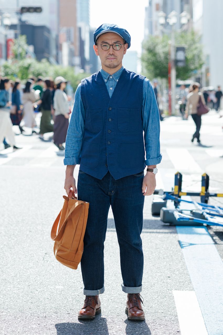 季節感と洒落感がほしいなら“ベスト”が正解！シャツのうえに羽織るだけの簡単コーディネイト3選 - 5枚目の画像