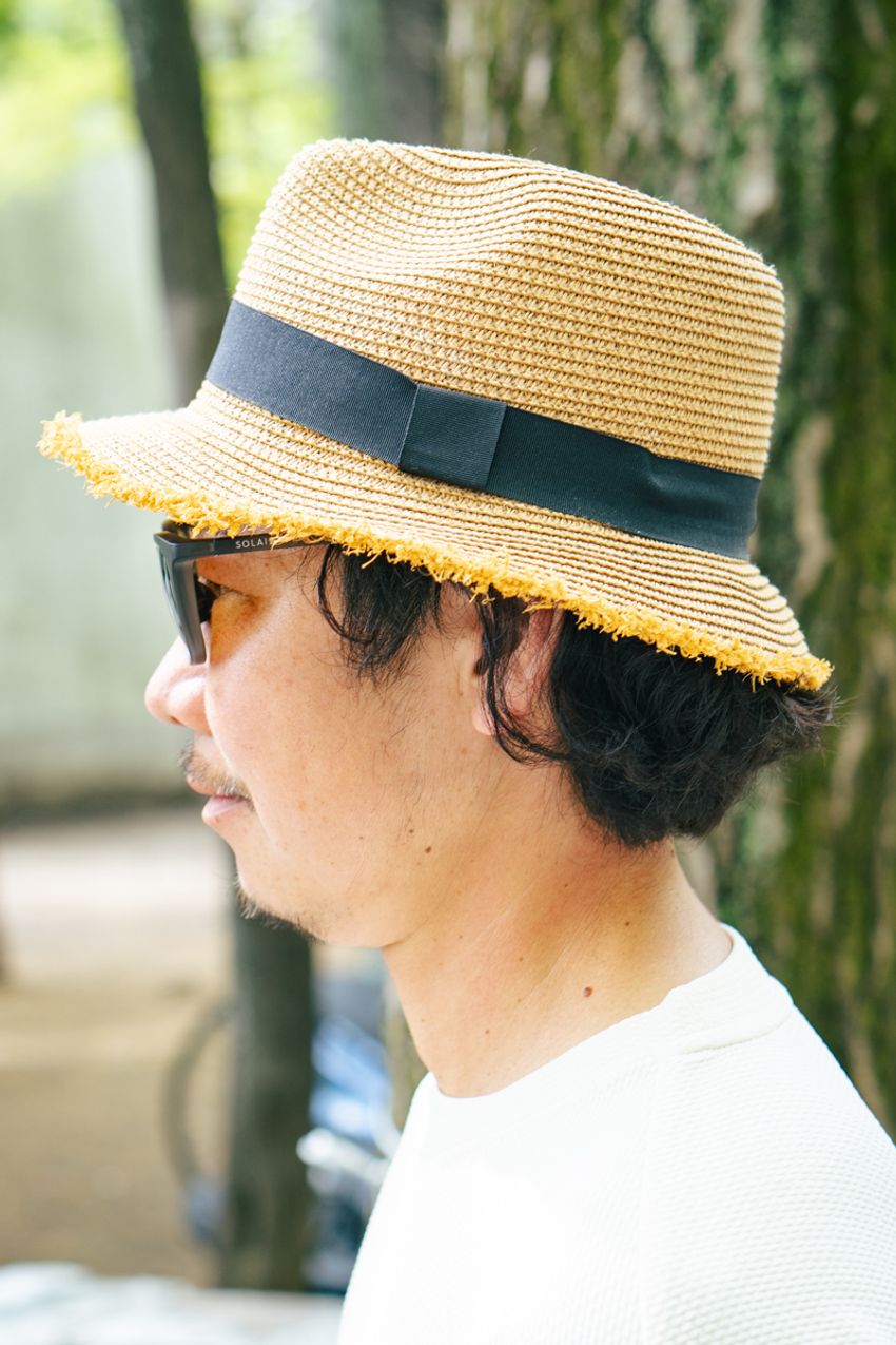 “モノトーンコーデ“がこなれた街角の3人！シンプルなTシャツならやはりビッグサイズがベターか - 6枚目の画像