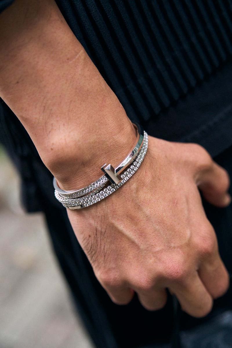 プリーツプリーズイッセイミヤケのニットコーディネート | 250527-0640-25 ドユン・キム 4枚目の写真