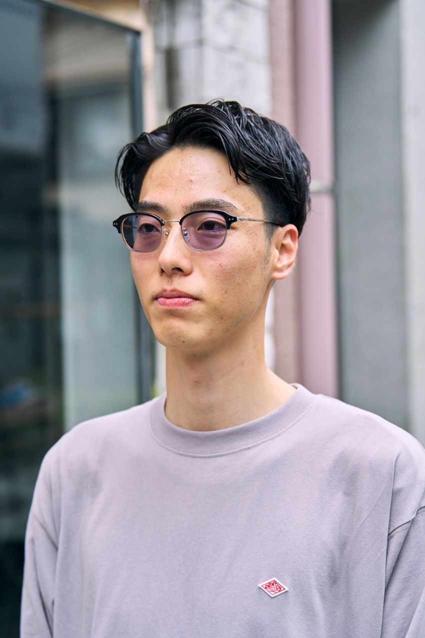 デニムはユニクロを指名！薄色、テーパードetc.洒落た大人の愛用3本をスナップで - 5枚目の画像