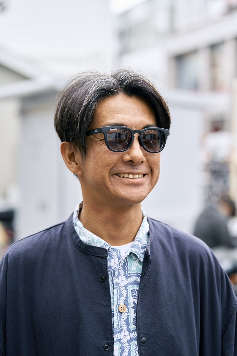 40代】白髪を活かしたヘアスタイルの好例3選！清潔感のあるミディアム