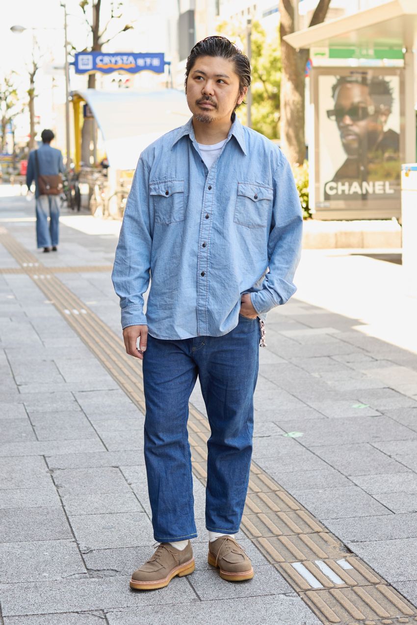 初夏のデニムコーデは「足元すっきり」がバランス良し！洒落者3人のコーデ好例 - 5枚目の画像
