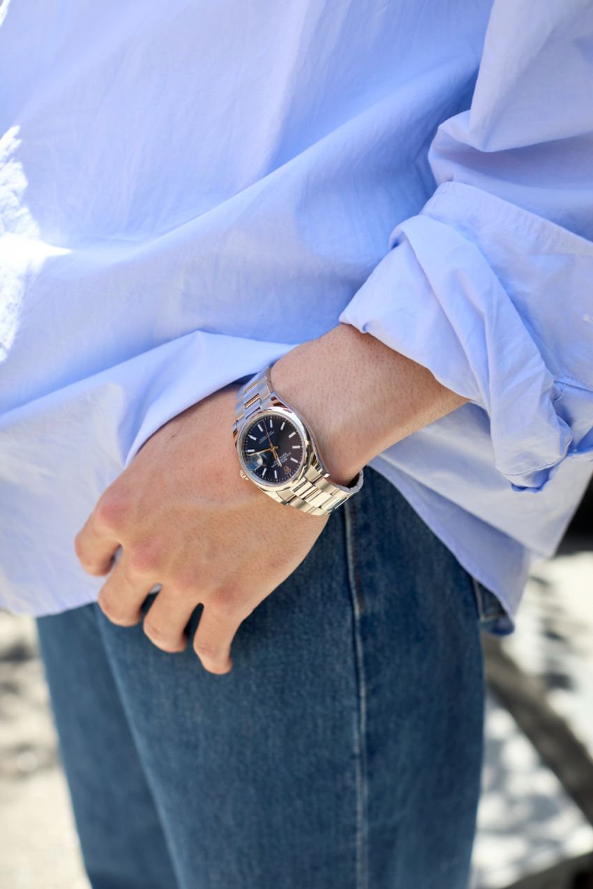 デニムで“さらっとお洒落”のお手本コーデ。参考にしたい色使いやサイジング、小物etc. - 4枚目の画像