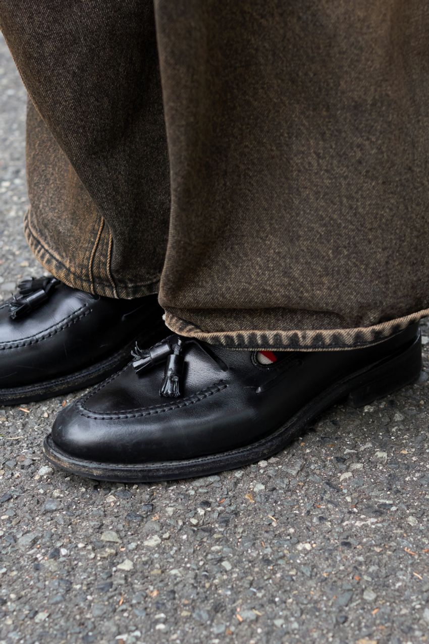 ジワジワ人気のタッセルローファー！大人カジュアルに取り入れるテクをスナップで学ぶ - 4枚目の画像